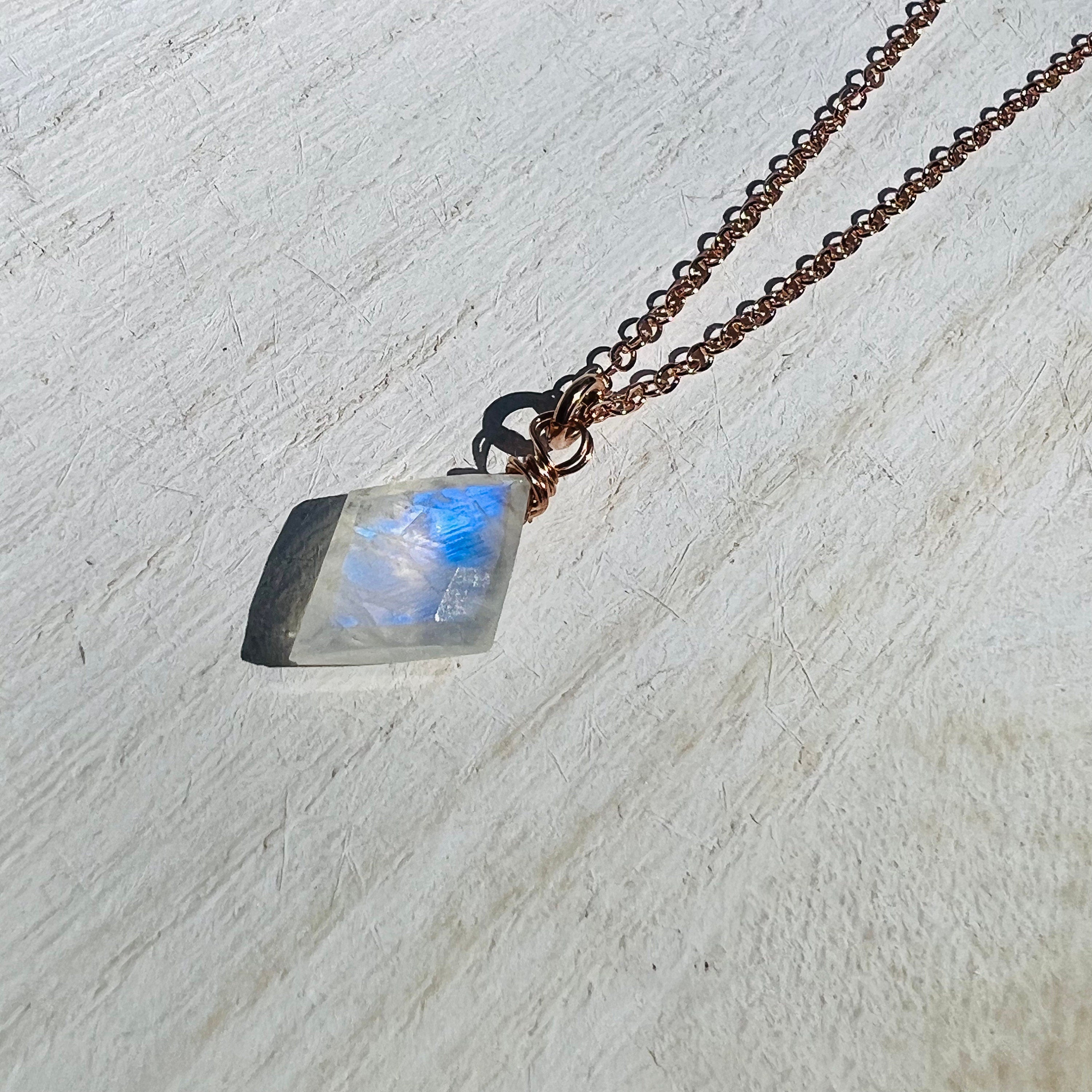 Rainbow Moonstone Simple Diamond Necklace