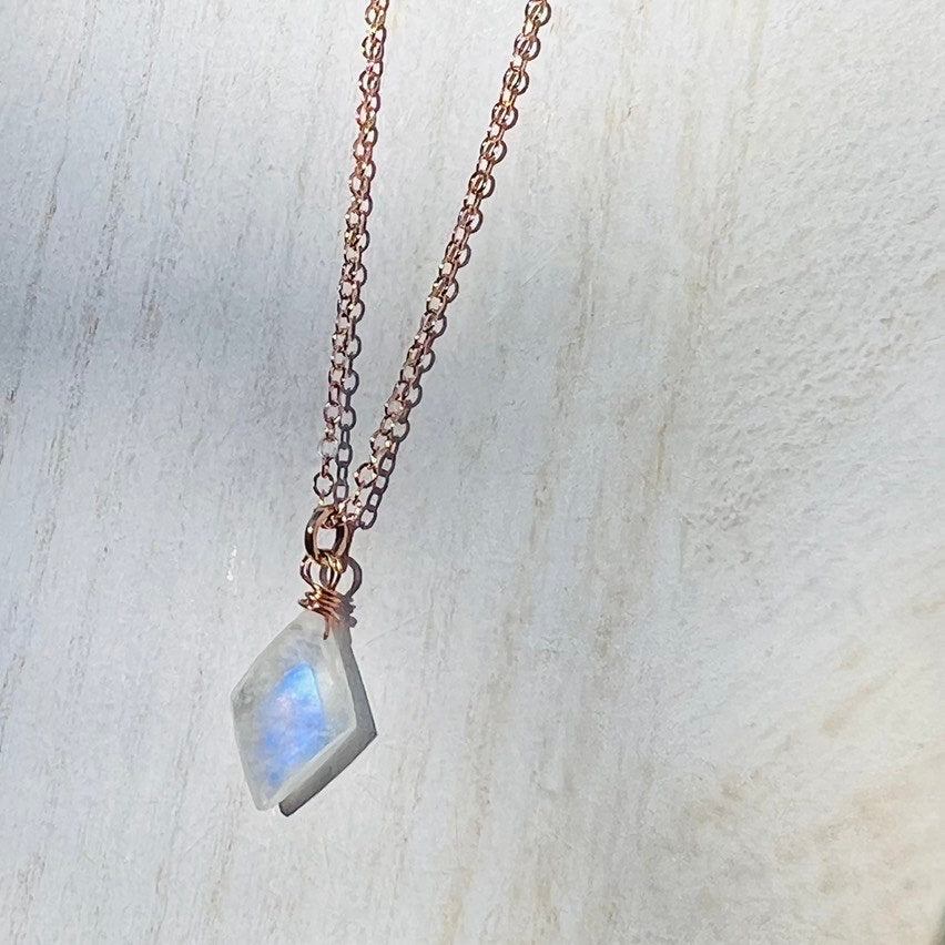 Rainbow Moonstone Simple Diamond Necklace