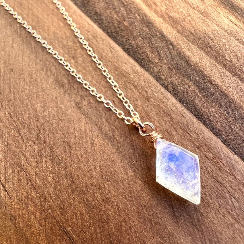 Rainbow Moonstone Simple Diamond Necklace
